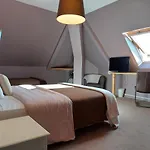 Hotel Mondial 2*