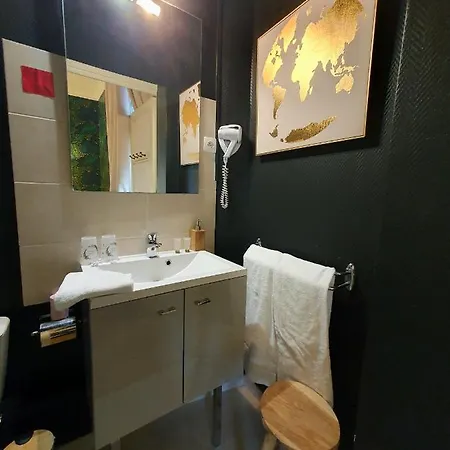 Hotel Mondial Tours