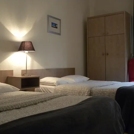 Mondial Hotel 2*