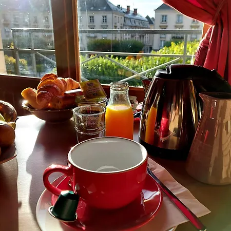 Hotel Mondial 2*