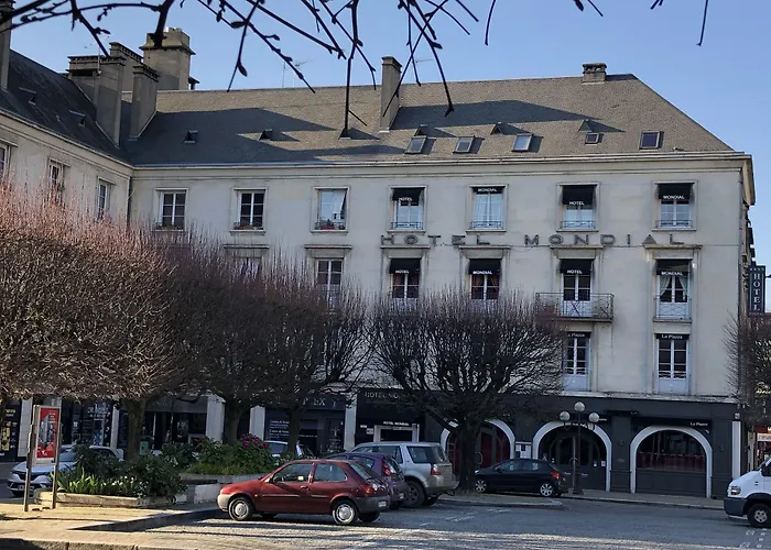 Szálloda Mondial Tours